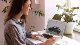 Person looking at a car online