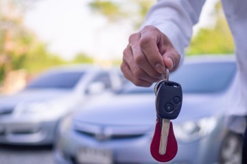 Car keys being dangled after a credit hire agreement