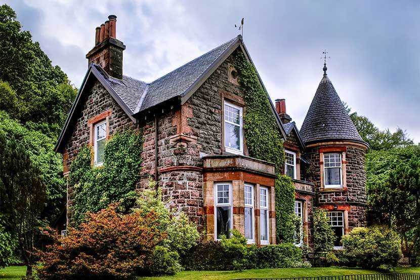 An old, fancy house