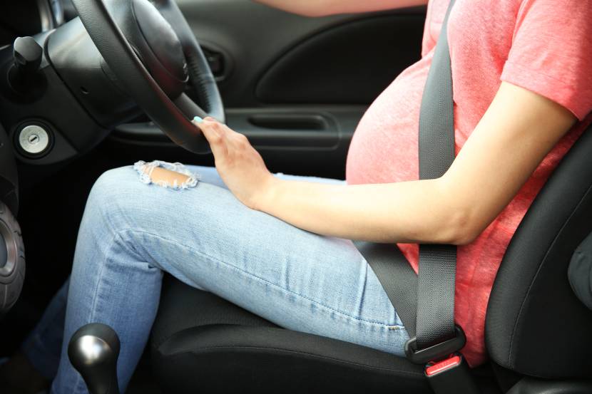 Bump Belt Pregnant Women Pregnant Mom Gifts Pregnancy Car Seatbelt for Pregnant Women Belly Safety Comfort Pregnancy Seat Belt Adjuster Pregnant Maternity Seat Belt Protection Bumpbelt Tummy Shield 